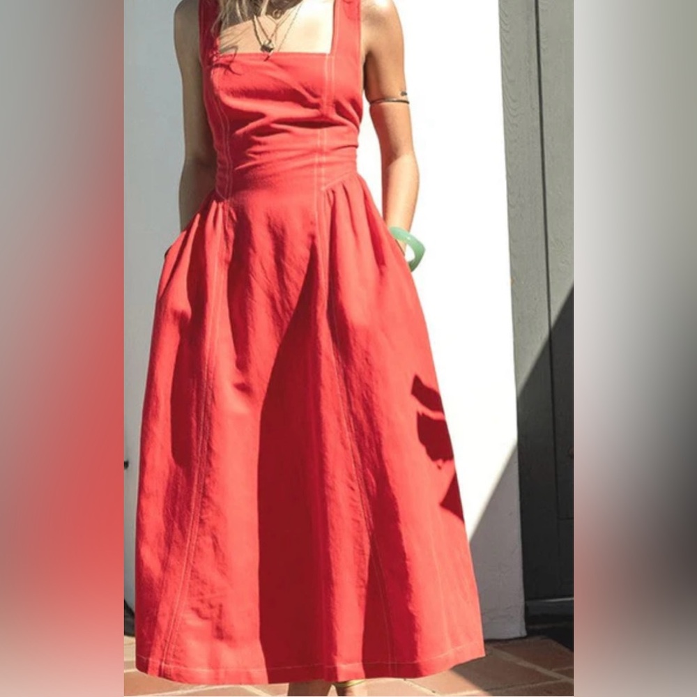 ILLA ILLA Vibrant Red Midi Dress - Picture 8 of 9